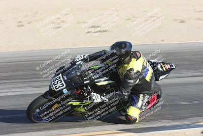 media/Nov-02-2025-CVMA (Sun) [[337aff29ab]]/Race 16-Formula Twins-Formula 40 UL(Holeshot)/